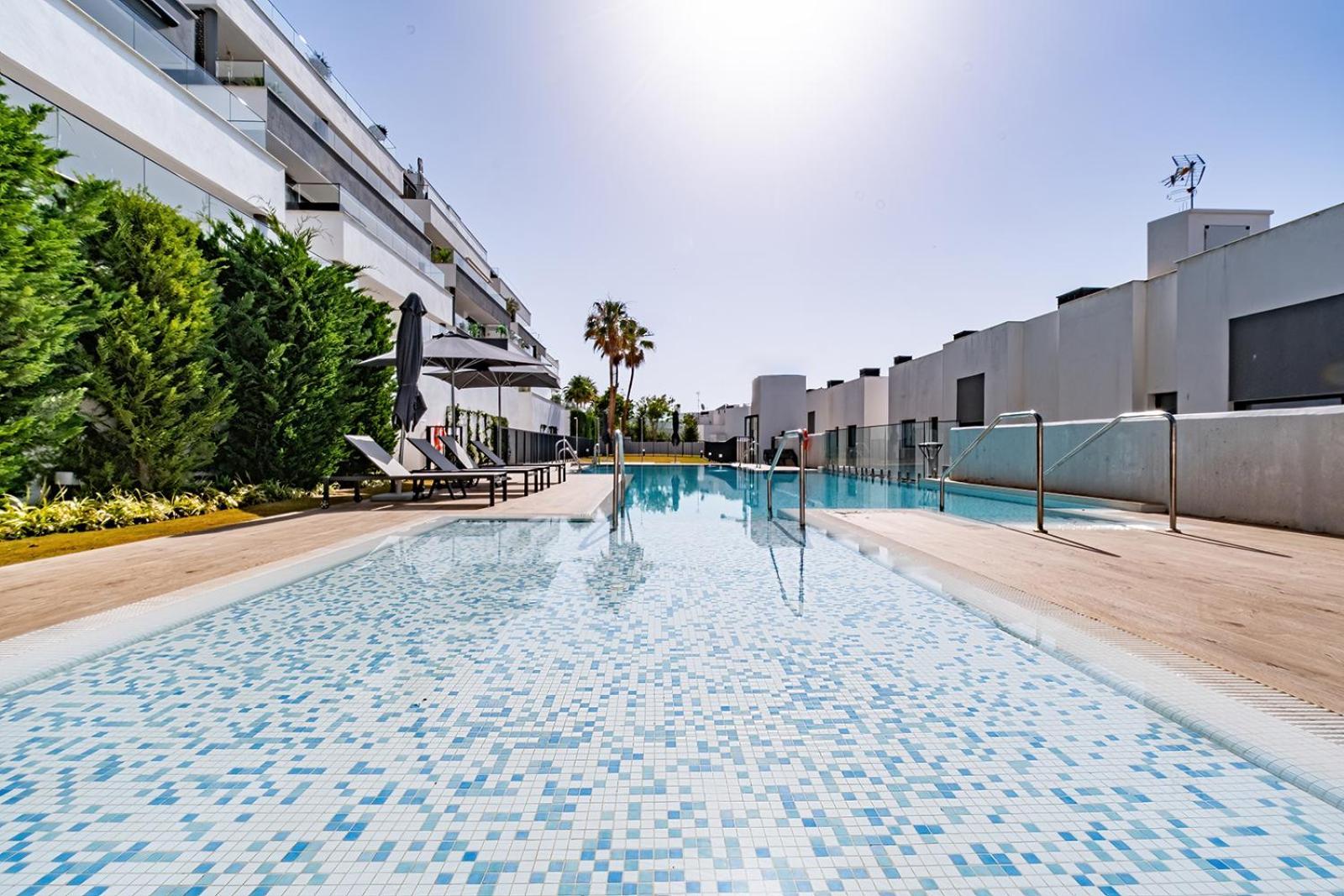 Estepona Place - Spacious Family City Apartment 外观 照片